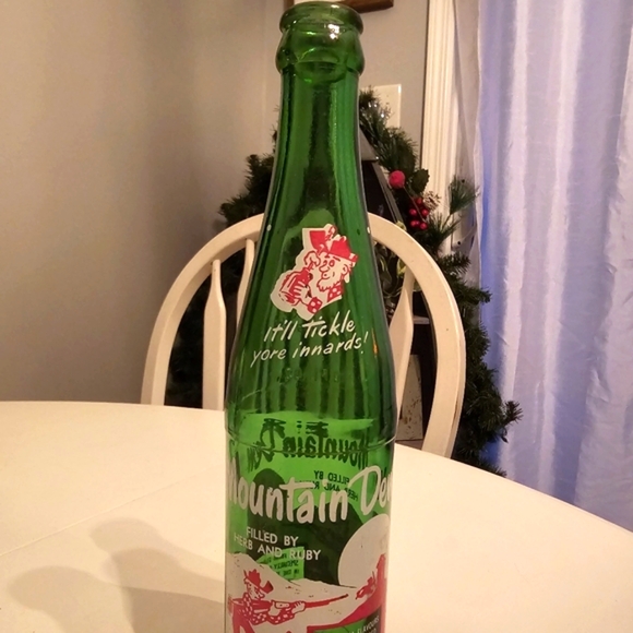 Vintage Mountain Dew bottle soda green pop glass bottle advertising - Picture 3 of 8